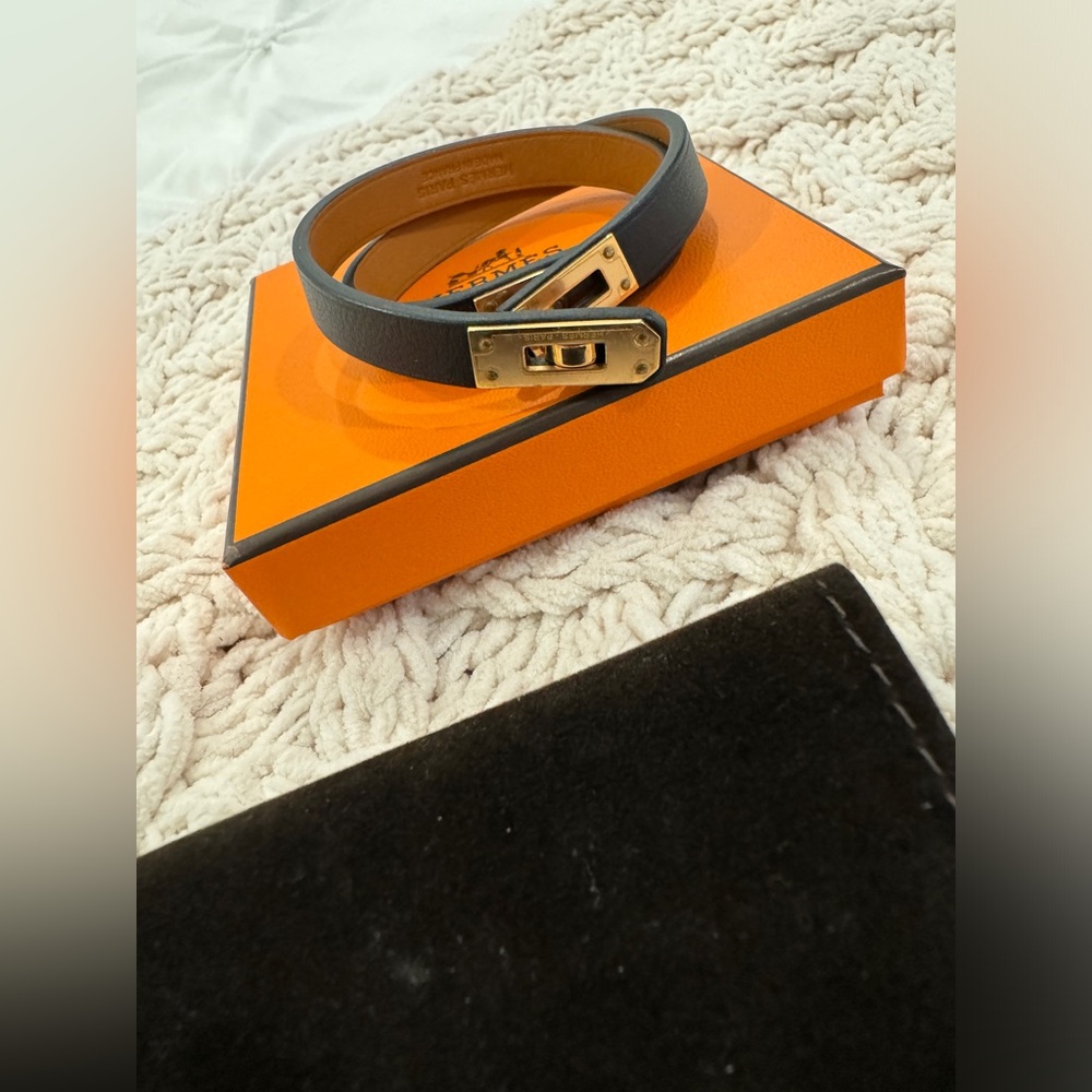 Hermes Bracelet black leather with rose gold hardware